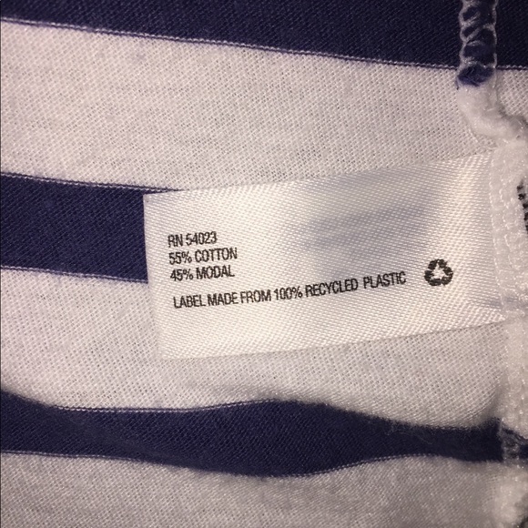 GAP Tee - Picture 8 of 8